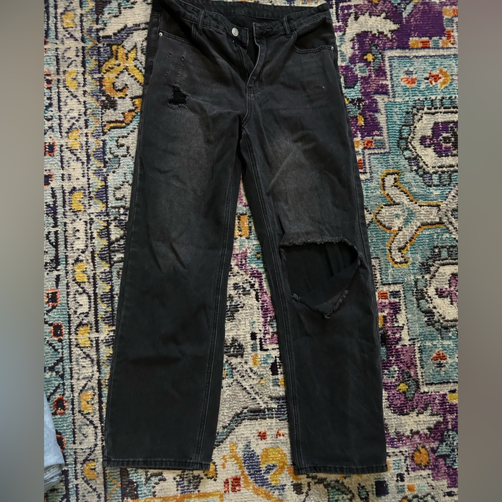 Black Distressed Jeans